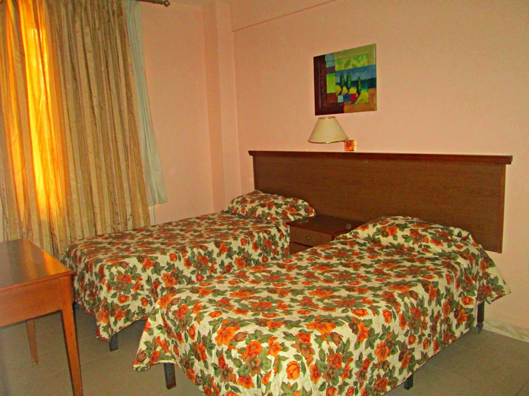 Sufara Hotel Suites Amã Exterior foto